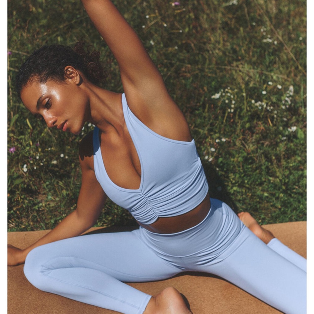 ALO Yoga Sky Blue Ruched V-Neck Sports Bra